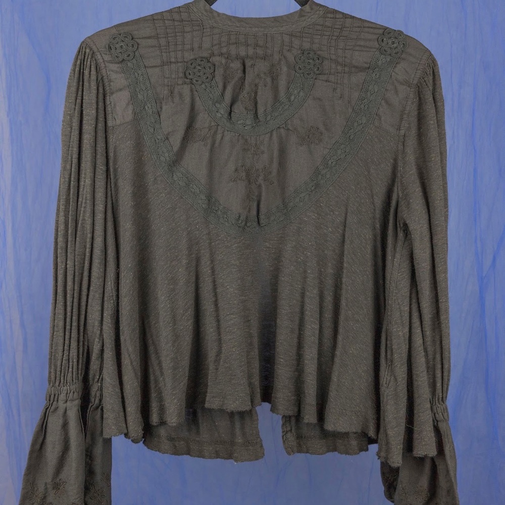 Adorable black prairie Free People Blouse